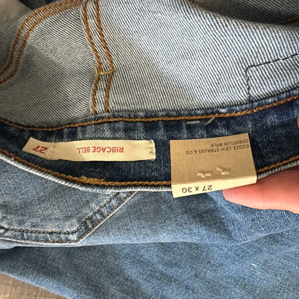 Levi's Light Blue High-Rise Jeans- Ribcage Bell - Picture 5 of 5